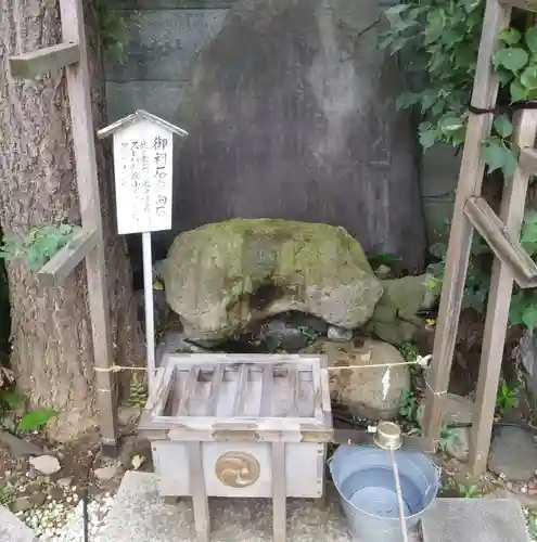 幸稲荷神社の手水舎