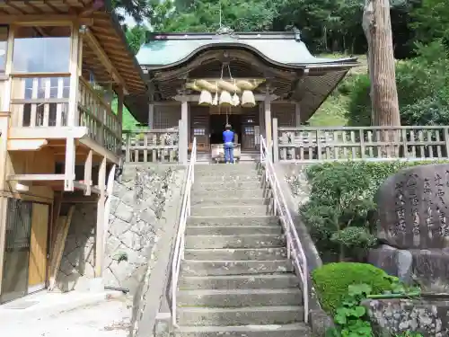 須我神社の本殿