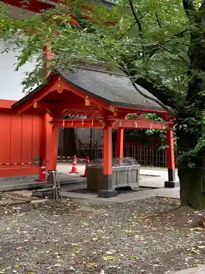 花園神社の手水舎