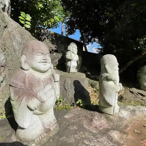 高圓寺の像