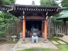 室泉寺の本殿