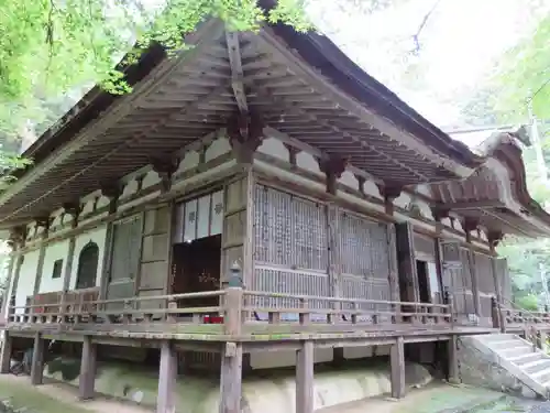 百済寺の本殿・本堂