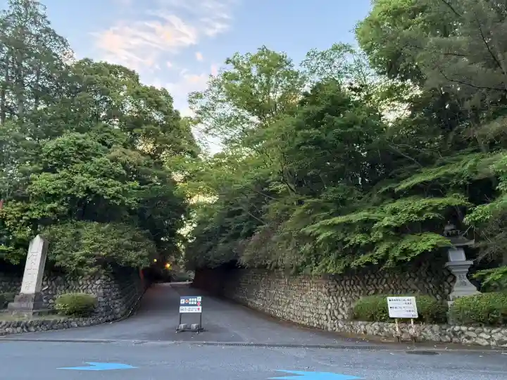 石上神宮の{uncategorized: "未分類", other: "その他", undefined: "問題あり", building: "その他建物", grave: "お墓", sacred_gate: "鳥居", guardian: "狛犬", statue: "像", buddha: "仏像", history: "歴史", nature: "自然", garden: "庭園", animal: "動物", pagoda: "塔", temizu: "手水舎", mountain_gate: "山門・神門", sanctuary: "本殿・本堂", subordinate: "末社・摂社", art: "芸術", scenery: "景色", jizo: "地蔵", ema: "絵馬", goshuin: "御朱印", omikuji: "おみくじ", items: "授与品その他", amulet: "お守り", goshuincho: "御朱印帳", eats: "食事", festival: "お祭り", votive_dance: "神楽", shichigosan: "七五三参", wedding: "結婚式", experience: "体験その他", initially: "初詣", around: "周辺", anti_infection: "感染症対策"}