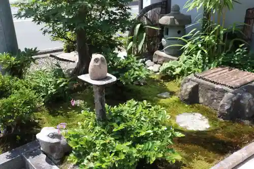 神祇遥拝殿の庭園