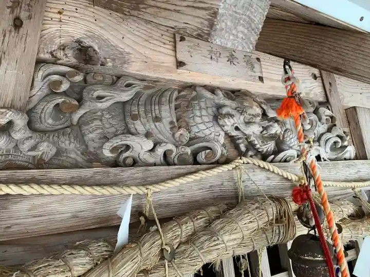 磐椅神社の芸術