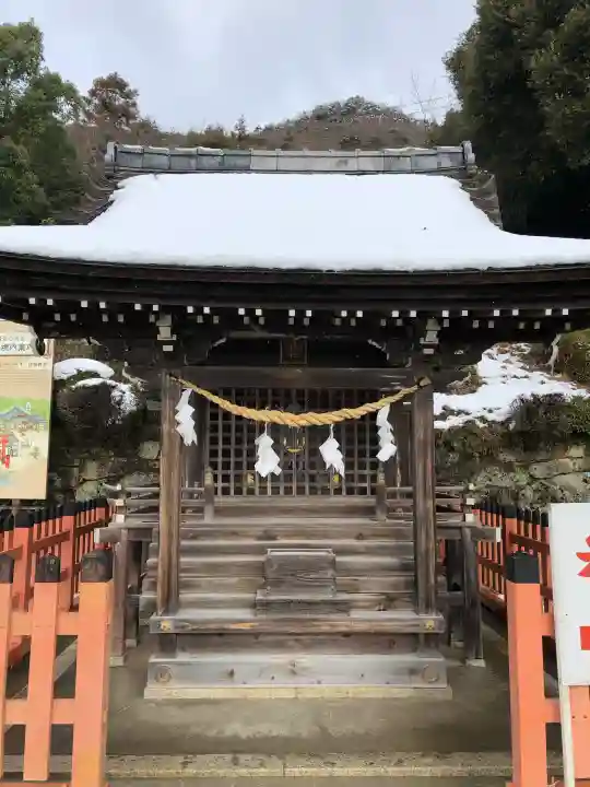 白鬚神社の{uncategorized: "未分類", other: "その他", undefined: "問題あり", building: "その他建物", grave: "お墓", sacred_gate: "鳥居", guardian: "狛犬", statue: "像", buddha: "仏像", history: "歴史", nature: "自然", garden: "庭園", animal: "動物", pagoda: "塔", temizu: "手水舎", mountain_gate: "山門・神門", sanctuary: "本殿・本堂", subordinate: "末社・摂社", art: "芸術", scenery: "景色", jizo: "地蔵", ema: "絵馬", goshuin: "御朱印", omikuji: "おみくじ", items: "授与品その他", amulet: "お守り", goshuincho: "御朱印帳", eats: "食事", festival: "お祭り", votive_dance: "神楽", shichigosan: "七五三参", wedding: "結婚式", experience: "体験その他", initially: "初詣", around: "周辺", anti_infection: "感染症対策"}
