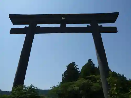 大斎原（熊野本宮大社旧社地）の鳥居