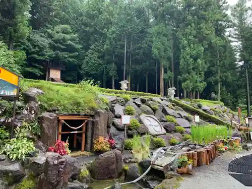 不二阿祖山太神宮の末社