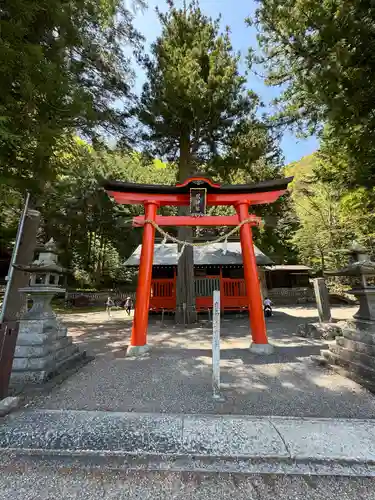 鎮神社の鳥居