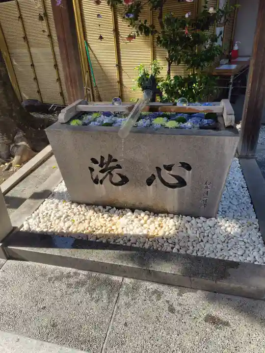 蛇窪神社の手水舎