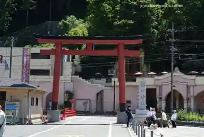高尾山麓氷川神社(東京都)