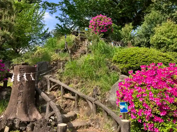 鳩森八幡神社の末社・摂社