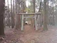 諏訪神社の鳥居