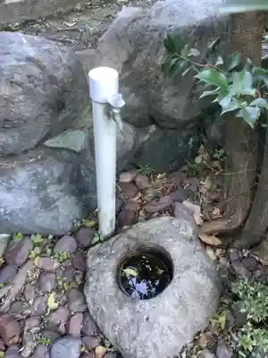 西神明社の手水舎