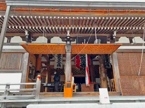 観音正寺の本殿・本堂