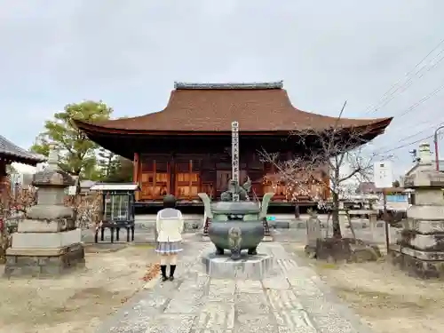 高田寺の本殿・本堂