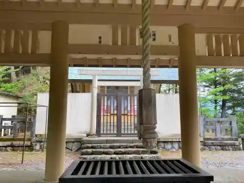 小河内神社の本殿・本堂
