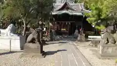 三囲神社の建物その他