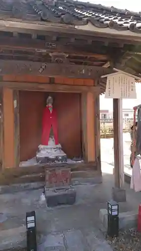 西新井大師総持寺の地蔵