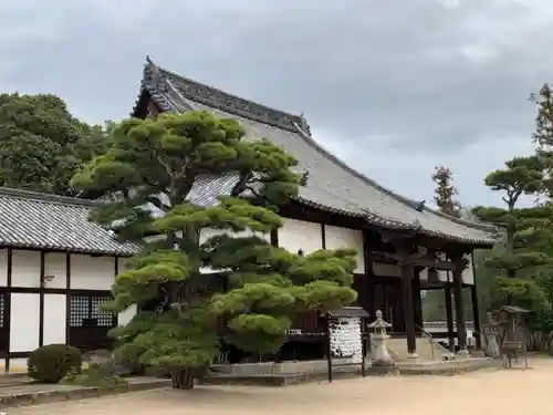 備中國分寺の本殿・本堂
