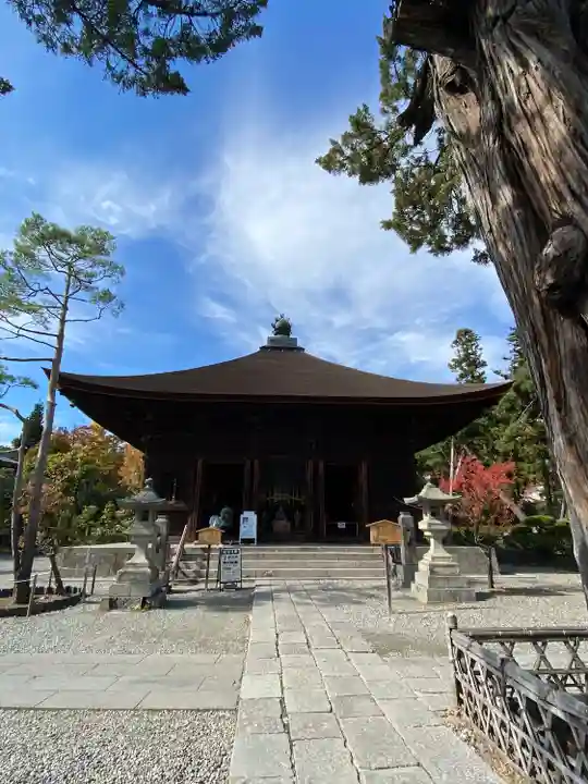 善光寺の本殿・本堂