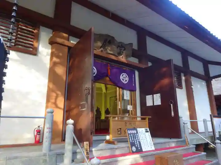 宝城坊の本殿・本堂