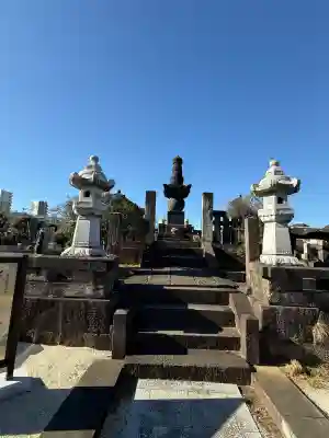 伝通院の{uncategorized: "未分類", other: "その他", undefined: "問題あり", building: "その他建物", grave: "お墓", sacred_gate: "鳥居", guardian: "狛犬", statue: "像", buddha: "仏像", history: "歴史", nature: "自然", garden: "庭園", animal: "動物", pagoda: "塔", temizu: "手水舎", mountain_gate: "山門・神門", sanctuary: "本殿・本堂", subordinate: "末社・摂社", art: "芸術", scenery: "景色", jizo: "地蔵", ema: "絵馬", goshuin: "御朱印", omikuji: "おみくじ", items: "授与品その他", amulet: "お守り", goshuincho: "御朱印帳", eats: "食事", festival: "お祭り", votive_dance: "神楽", shichigosan: "七五三参", wedding: "結婚式", experience: "体験その他", initially: "初詣", around: "周辺", anti_infection: "感染症対策"}