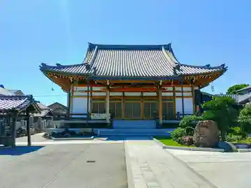 西光寺の本殿・本堂