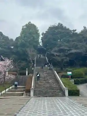 日光二荒山神社の{uncategorized: "未分類", other: "その他", undefined: "問題あり", building: "その他建物", grave: "お墓", sacred_gate: "鳥居", guardian: "狛犬", statue: "像", buddha: "仏像", history: "歴史", nature: "自然", garden: "庭園", animal: "動物", pagoda: "塔", temizu: "手水舎", mountain_gate: "山門・神門", sanctuary: "本殿・本堂", subordinate: "末社・摂社", art: "芸術", scenery: "景色", jizo: "地蔵", ema: "絵馬", goshuin: "御朱印", omikuji: "おみくじ", items: "授与品その他", amulet: "お守り", goshuincho: "御朱印帳", eats: "食事", festival: "お祭り", votive_dance: "神楽", shichigosan: "七五三参", wedding: "結婚式", experience: "体験その他", initially: "初詣", around: "周辺", anti_infection: "感染症対策"}