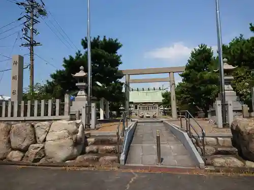 神明社の鳥居