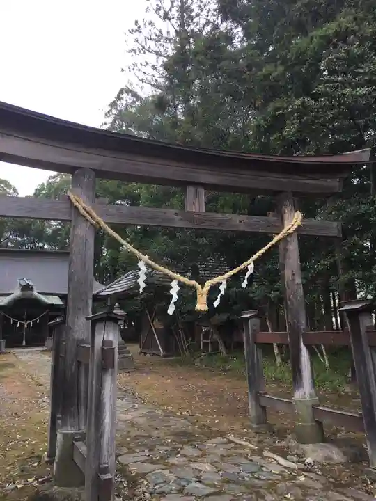 薩都神社の鳥居
