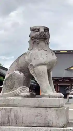 山形縣護國神社の狛犬