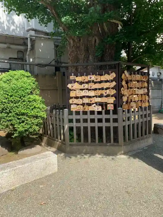 天祖神社の{uncategorized: "未分類", other: "その他", undefined: "問題あり", building: "その他建物", grave: "お墓", sacred_gate: "鳥居", guardian: "狛犬", statue: "像", buddha: "仏像", history: "歴史", nature: "自然", garden: "庭園", animal: "動物", pagoda: "塔", temizu: "手水舎", mountain_gate: "山門・神門", sanctuary: "本殿・本堂", subordinate: "末社・摂社", art: "芸術", scenery: "景色", jizo: "地蔵", ema: "絵馬", goshuin: "御朱印", omikuji: "おみくじ", items: "授与品その他", amulet: "お守り", goshuincho: "御朱印帳", eats: "食事", festival: "お祭り", votive_dance: "神楽", shichigosan: "七五三参", wedding: "結婚式", experience: "体験その他", initially: "初詣", around: "周辺", anti_infection: "感染症対策"}
