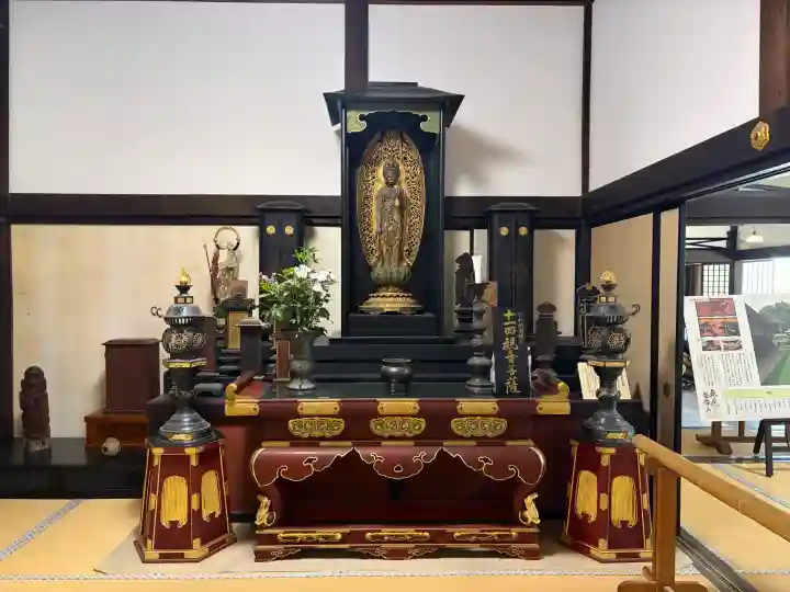 龍潭寺の{uncategorized: "未分類", other: "その他", undefined: "問題あり", building: "その他建物", grave: "お墓", sacred_gate: "鳥居", guardian: "狛犬", statue: "像", buddha: "仏像", history: "歴史", nature: "自然", garden: "庭園", animal: "動物", pagoda: "塔", temizu: "手水舎", mountain_gate: "山門・神門", sanctuary: "本殿・本堂", subordinate: "末社・摂社", art: "芸術", scenery: "景色", jizo: "地蔵", ema: "絵馬", goshuin: "御朱印", omikuji: "おみくじ", items: "授与品その他", amulet: "お守り", goshuincho: "御朱印帳", eats: "食事", festival: "お祭り", votive_dance: "神楽", shichigosan: "七五三参", wedding: "結婚式", experience: "体験その他", initially: "初詣", around: "周辺", anti_infection: "感染症対策"}