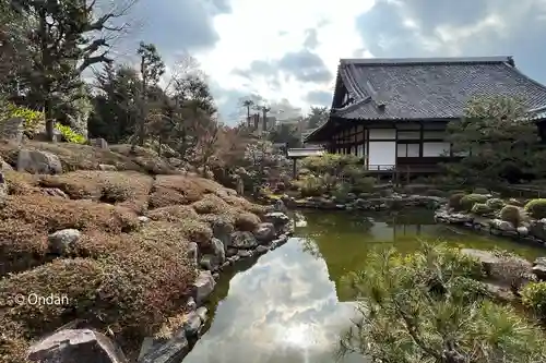 両足院の庭園