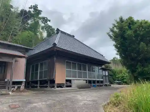 来福寺の本殿・本堂