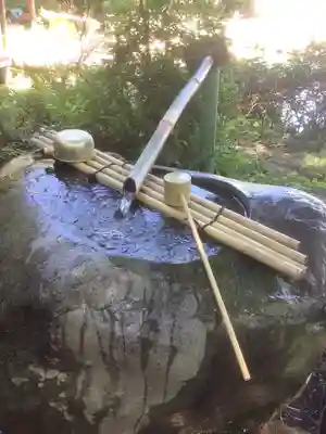 鳩吹稲荷神社の手水舎