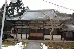 吸湖山　青岸寺の本殿