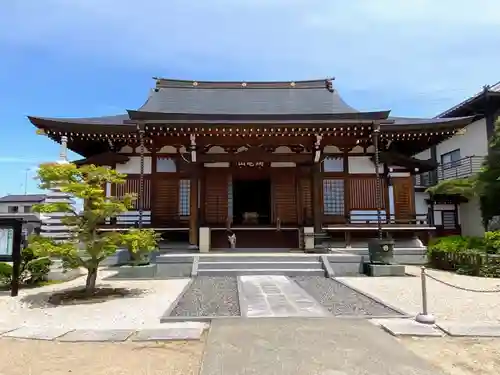 法泉寺の本殿・本堂