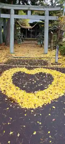  岳温泉神社 の{uncategorized: "未分類", other: "その他", undefined: "問題あり", building: "その他建物", grave: "お墓", sacred_gate: "鳥居", guardian: "狛犬", statue: "像", buddha: "仏像", history: "歴史", nature: "自然", garden: "庭園", animal: "動物", pagoda: "塔", temizu: "手水舎", mountain_gate: "山門・神門", sanctuary: "本殿・本堂", subordinate: "末社・摂社", art: "芸術", scenery: "景色", jizo: "地蔵", ema: "絵馬", goshuin: "御朱印", omikuji: "おみくじ", items: "授与品その他", amulet: "お守り", goshuincho: "御朱印帳", eats: "食事", festival: "お祭り", votive_dance: "神楽", shichigosan: "七五三参", wedding: "結婚式", experience: "体験その他", initially: "初詣", around: "周辺", anti_infection: "感染症対策"}
