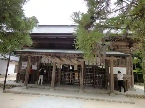 玉作湯神社の本殿