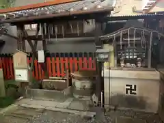 松明殿稲荷神社の建物その他