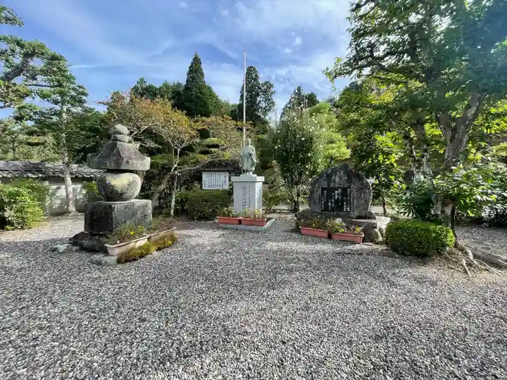 西光寺(三重県)