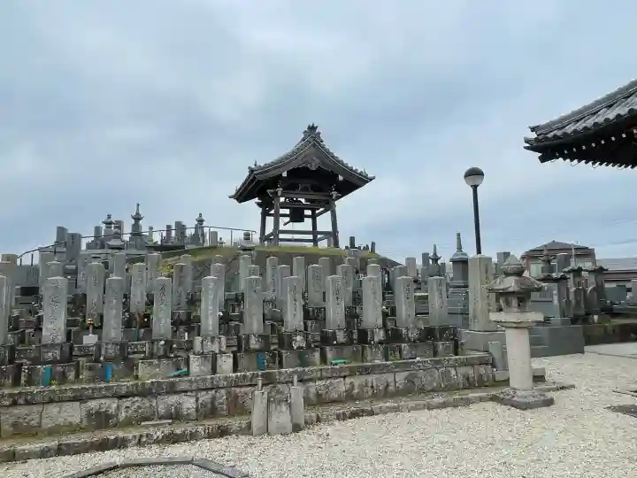 極楽寺の{uncategorized: "未分類", other: "その他", undefined: "問題あり", building: "その他建物", grave: "お墓", sacred_gate: "鳥居", guardian: "狛犬", statue: "像", buddha: "仏像", history: "歴史", nature: "自然", garden: "庭園", animal: "動物", pagoda: "塔", temizu: "手水舎", mountain_gate: "山門・神門", sanctuary: "本殿・本堂", subordinate: "末社・摂社", art: "芸術", scenery: "景色", jizo: "地蔵", ema: "絵馬", goshuin: "御朱印", omikuji: "おみくじ", items: "授与品その他", amulet: "お守り", goshuincho: "御朱印帳", eats: "食事", festival: "お祭り", votive_dance: "神楽", shichigosan: "七五三参", wedding: "結婚式", experience: "体験その他", initially: "初詣", around: "周辺", anti_infection: "感染症対策"}