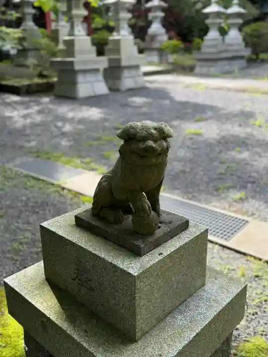 山中諏訪神社(山梨県)