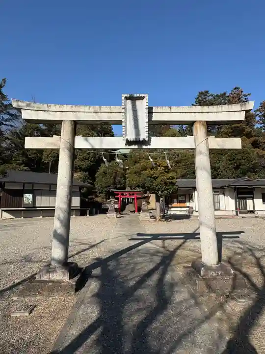 白山神社の{uncategorized: "未分類", other: "その他", undefined: "問題あり", building: "その他建物", grave: "お墓", sacred_gate: "鳥居", guardian: "狛犬", statue: "像", buddha: "仏像", history: "歴史", nature: "自然", garden: "庭園", animal: "動物", pagoda: "塔", temizu: "手水舎", mountain_gate: "山門・神門", sanctuary: "本殿・本堂", subordinate: "末社・摂社", art: "芸術", scenery: "景色", jizo: "地蔵", ema: "絵馬", goshuin: "御朱印", omikuji: "おみくじ", items: "授与品その他", amulet: "お守り", goshuincho: "御朱印帳", eats: "食事", festival: "お祭り", votive_dance: "神楽", shichigosan: "七五三参", wedding: "結婚式", experience: "体験その他", initially: "初詣", around: "周辺", anti_infection: "感染症対策"}