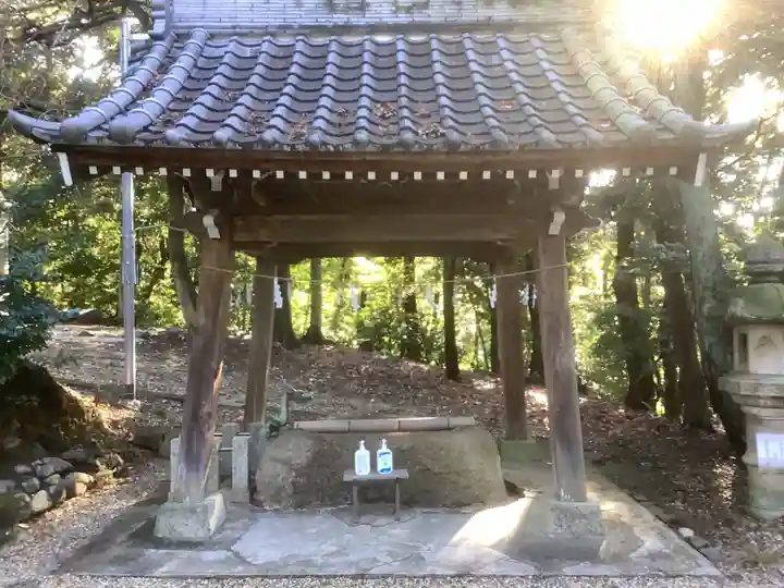 五社大明神社の手水舎
