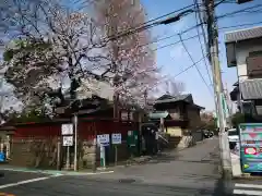 六塚稲荷神社の周辺