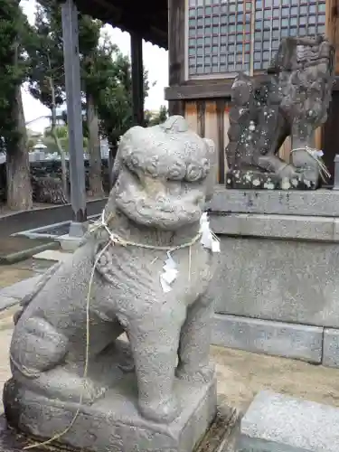 四所神社の狛犬