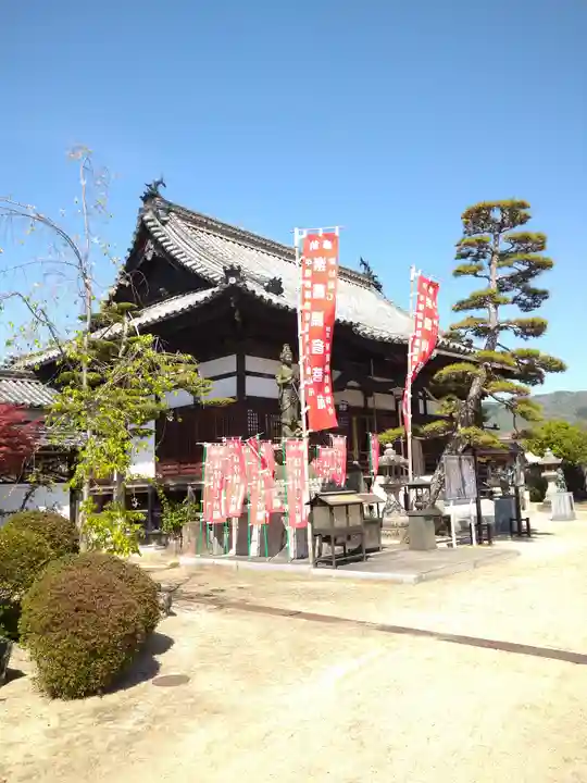 多聞寺の本殿・本堂